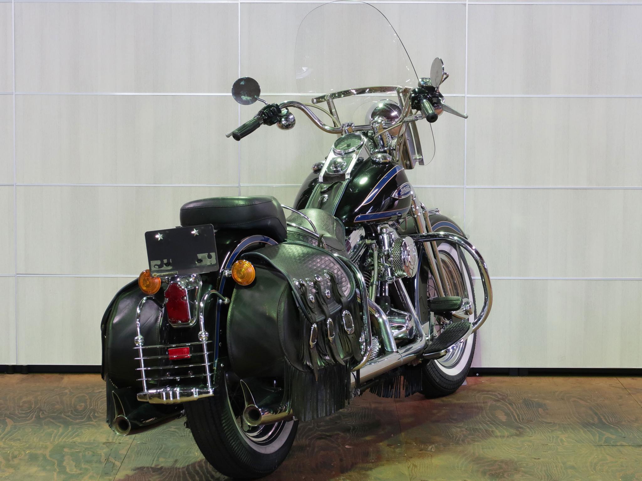 ハーレー FLSTS Heritage Springer 車体写真3