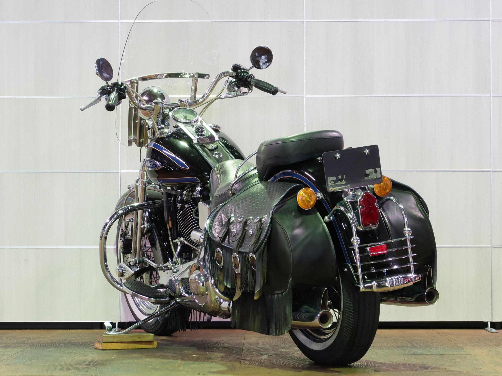 ハーレー FLSTS Heritage Springer 車体写真6