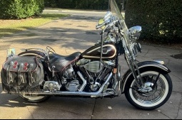 ハーレー・ダビッドソン  中古車:FLSTS 95th Anniversary