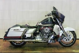 販売済:中古車:2019 FLHXSE CVO  STREET GLIDE:evo